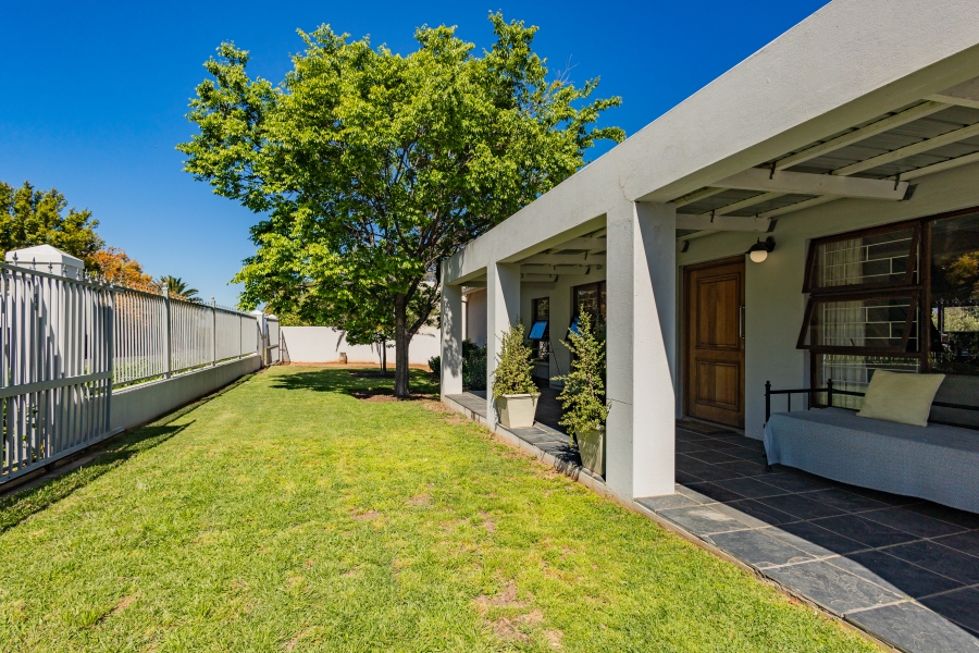 4 Bedroom Property for Sale in Panorama Western Cape